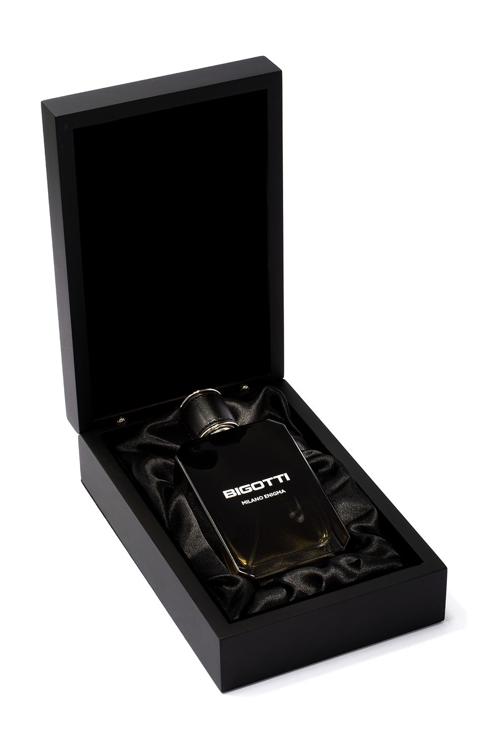 Apa de parfum bigotti milano enigma 2