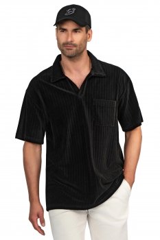 Black t-shirt