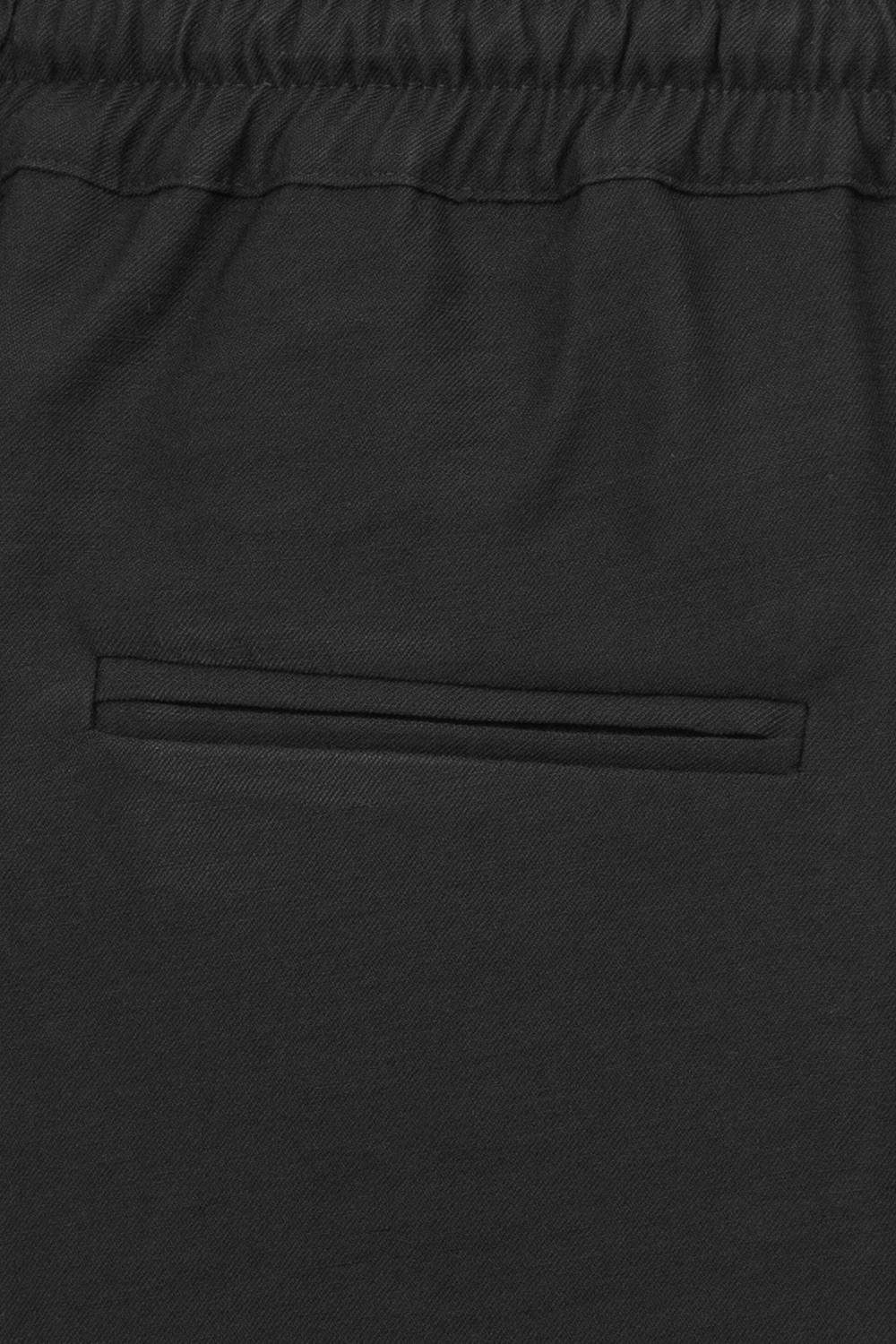 Pantaloni scurti slim negri uni 1