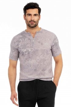 Grey t-shirt