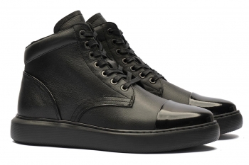 Black shoes