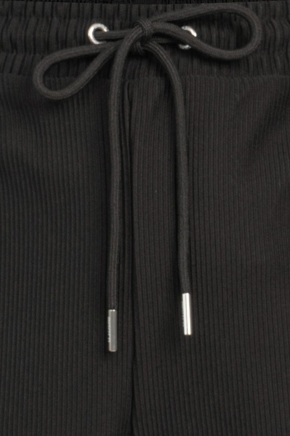 Pantaloni scurti oversize negri uni 2