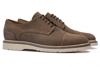 Pantofi bej