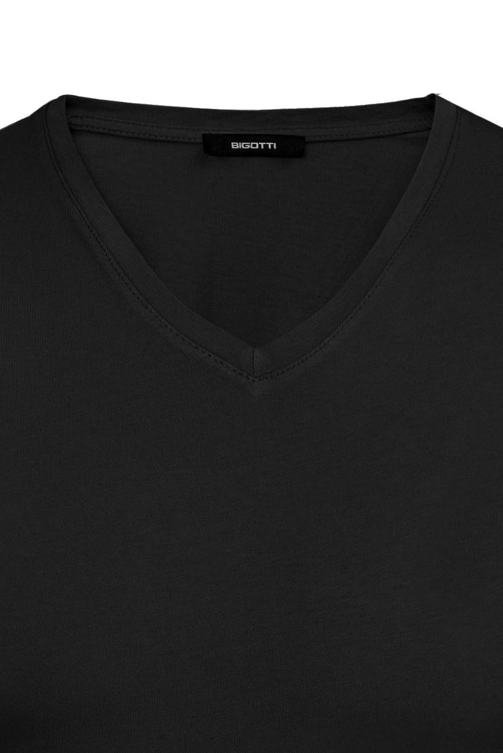 Tricou regular negru guler in v 1