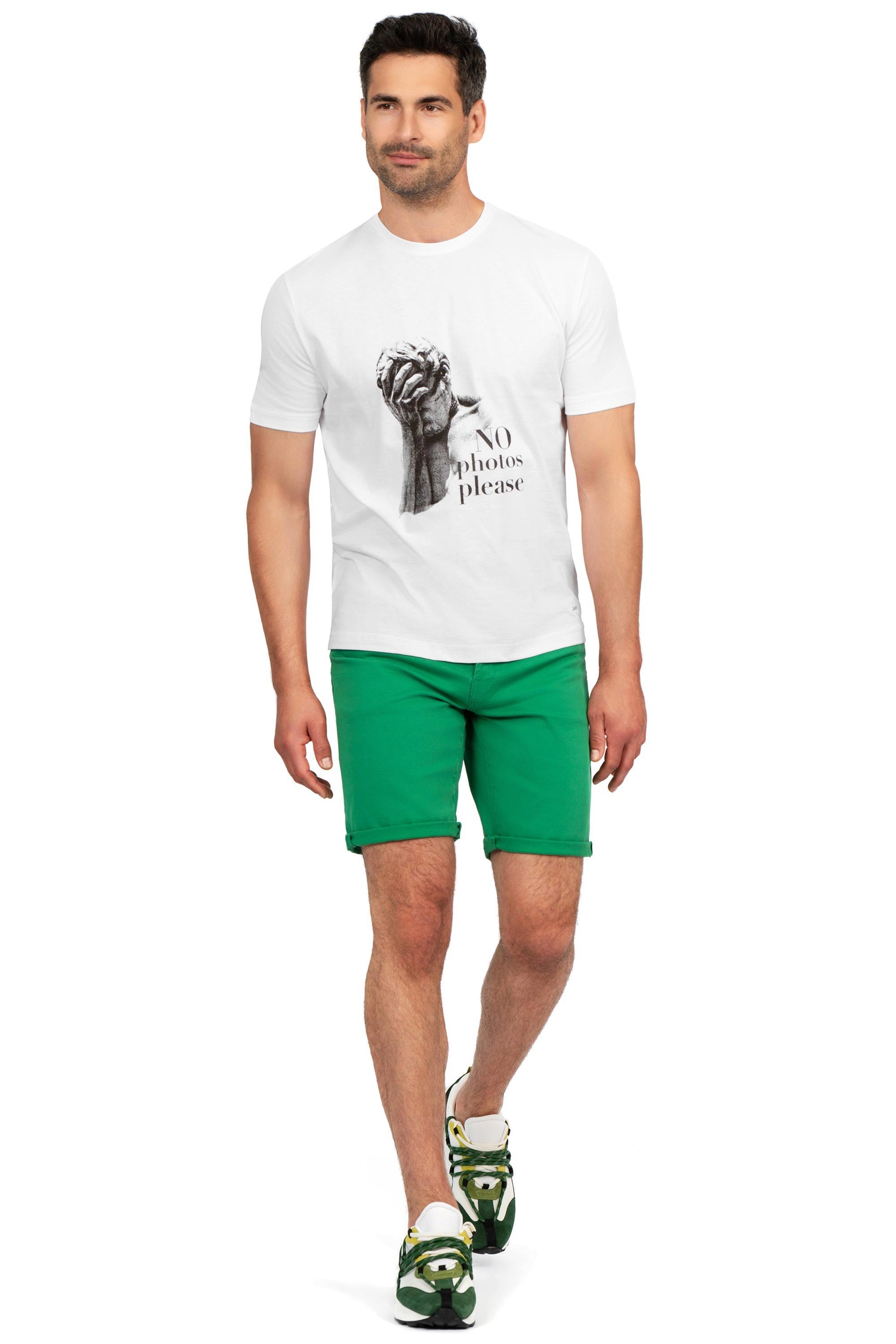 Tricou slim alb print guler rotund 3