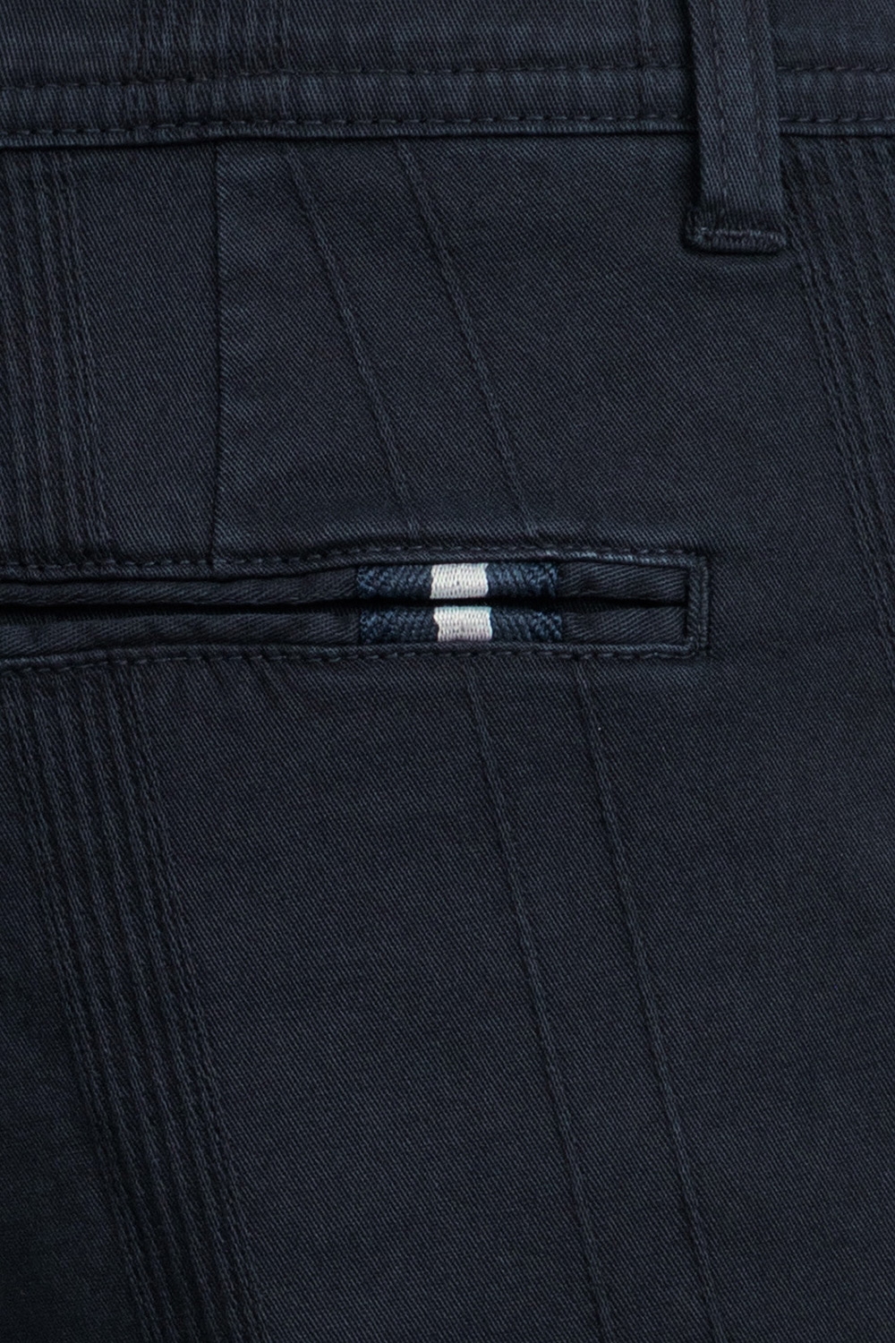 Pantaloni scurti slim bleumarin uni 2