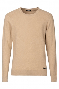 Slim body beige sweater