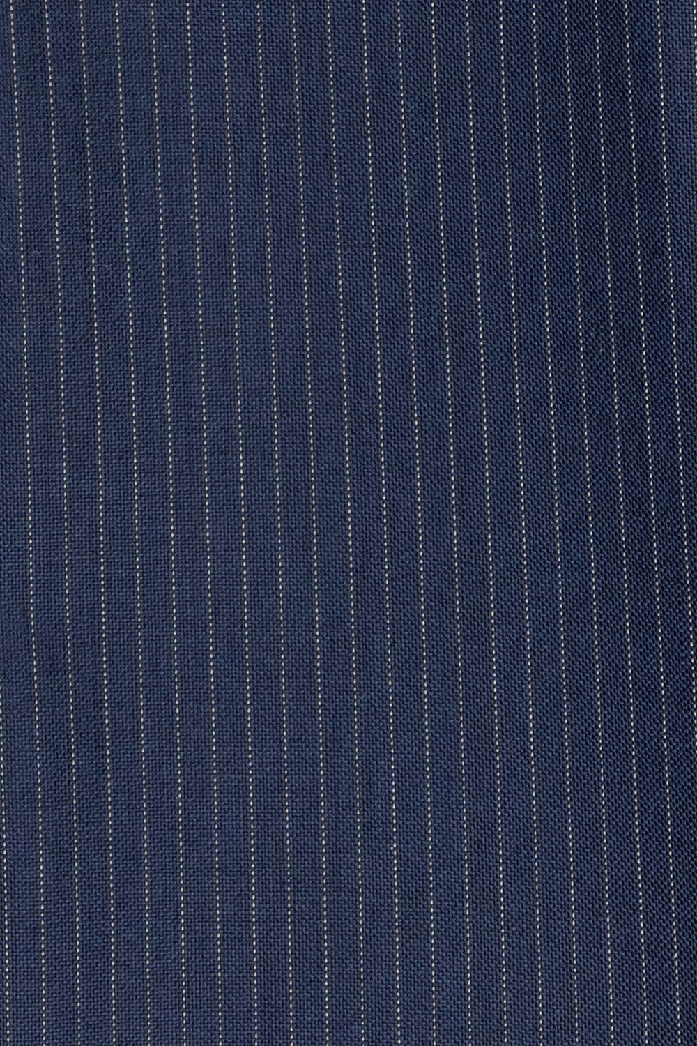 Slim body blue stripe suit 3