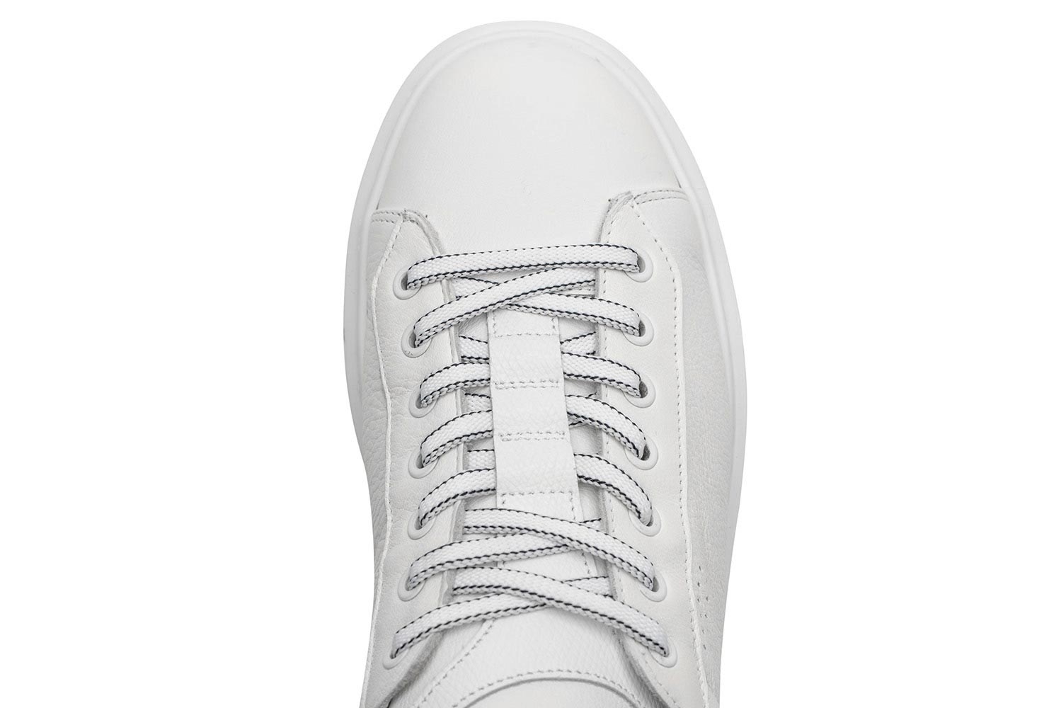 White genuine leather shoes 3