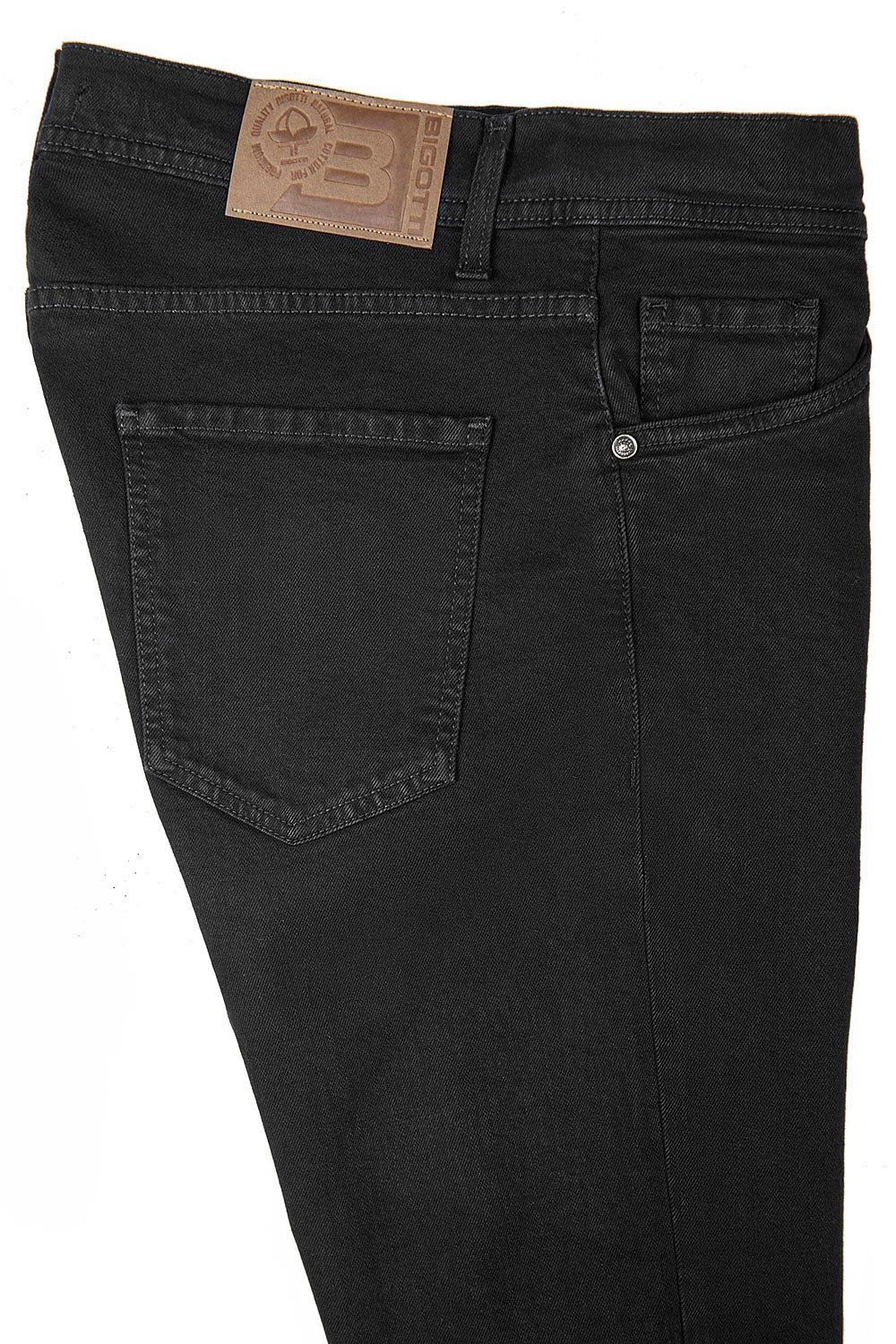 Black jeans 2