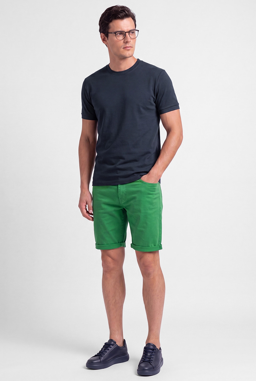 Tricou slim bleumarin guler rotund 4