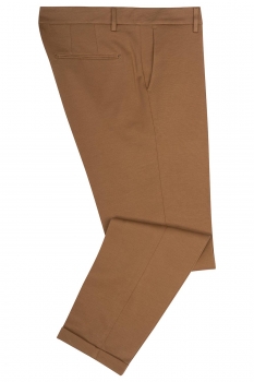 Pantaloni slim maro uni