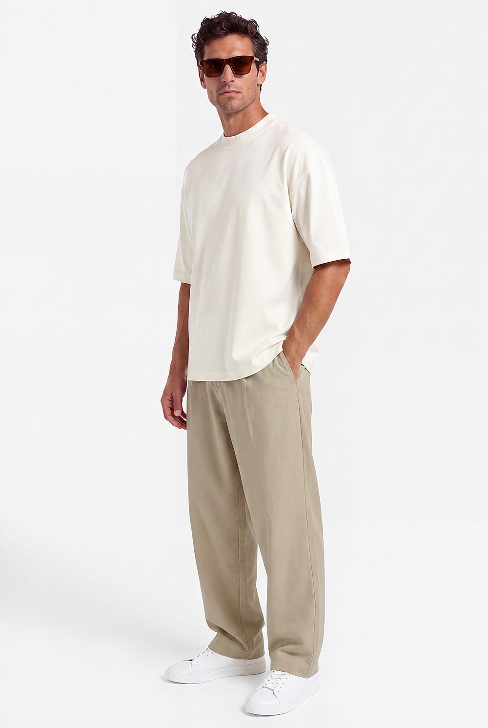 Tricou oversize alb guler rotund 3