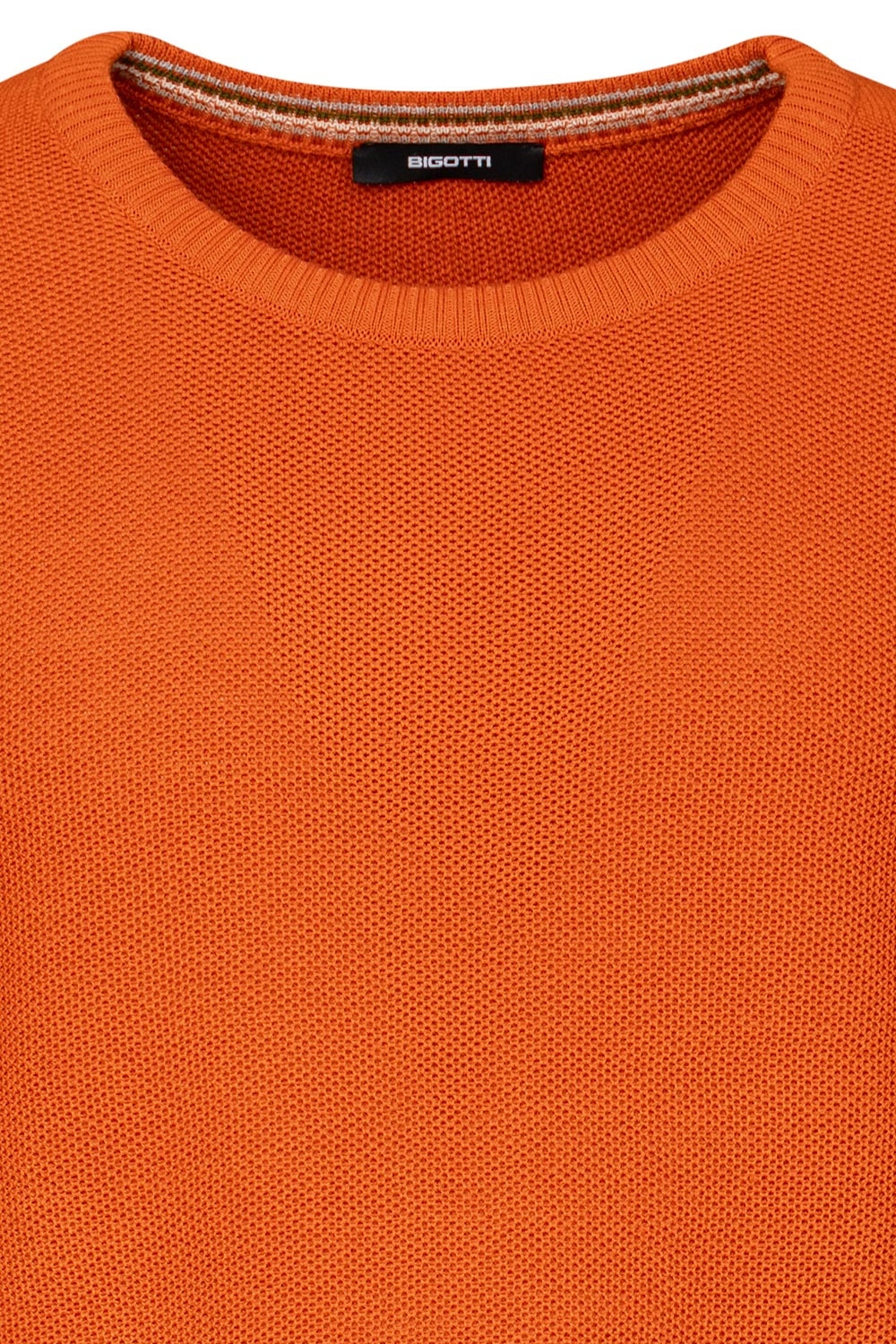 Slim body orange sweater 1