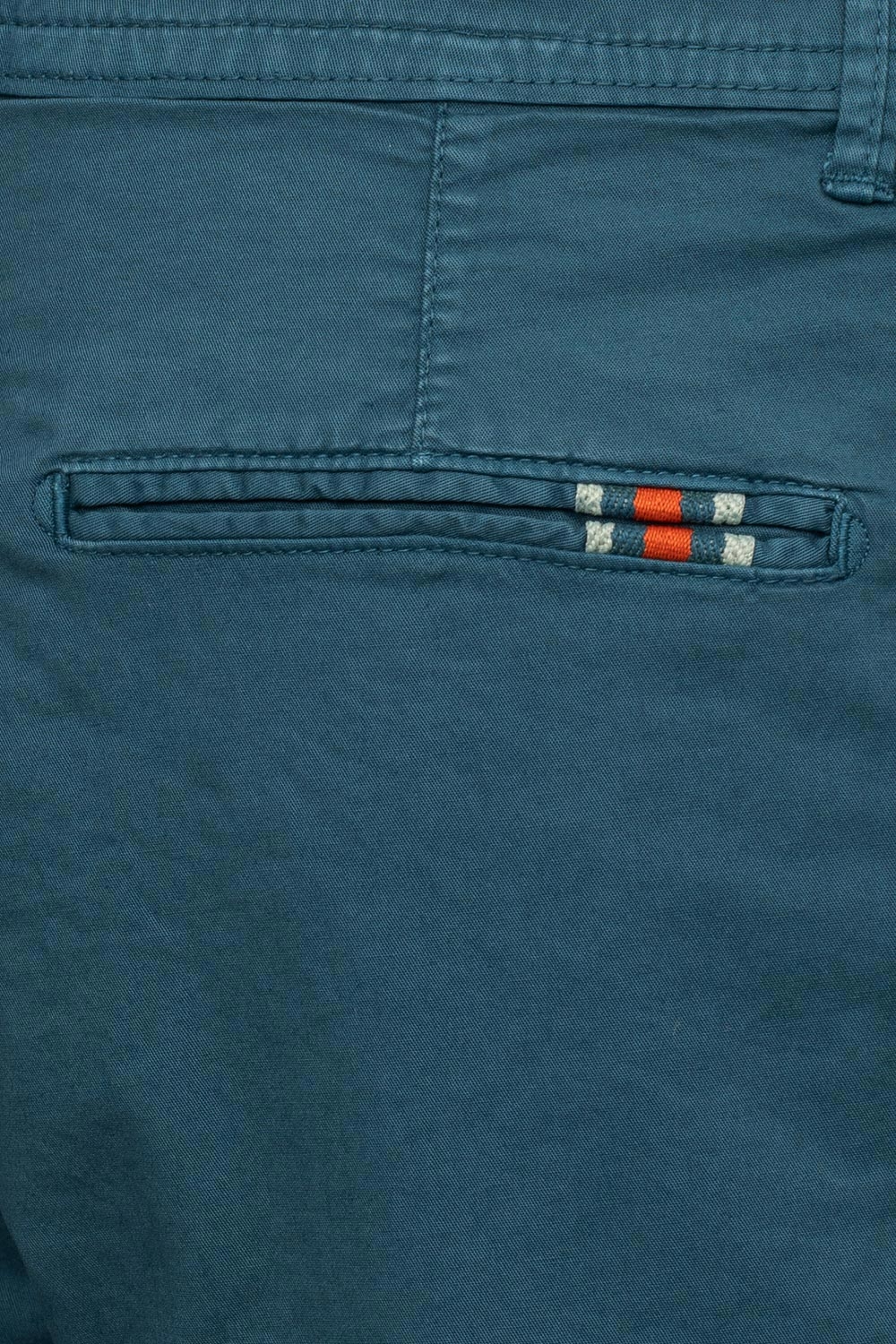 Pantaloni scurti slim albastri uni 2