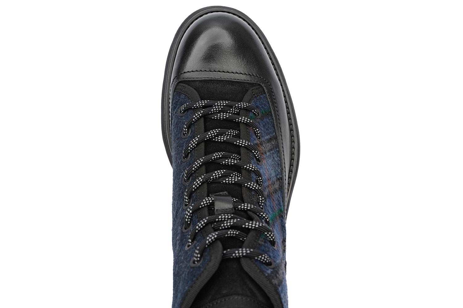 Black shoes 3
