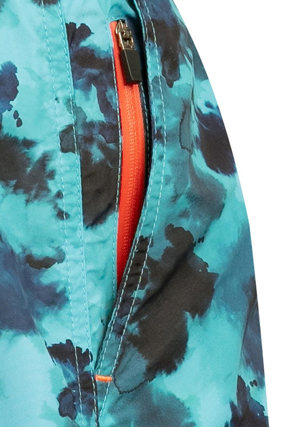 Multi-colored short 3