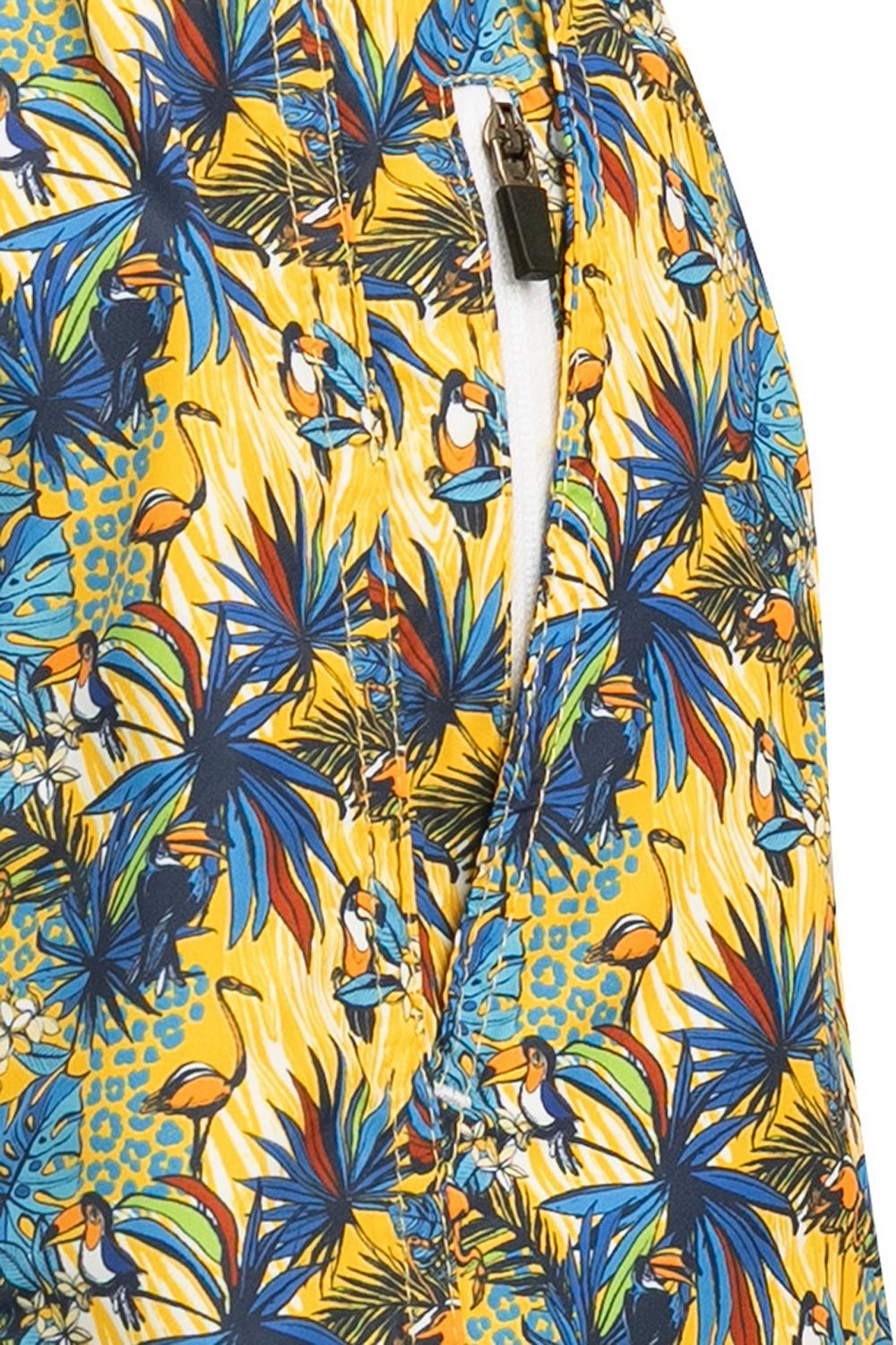 Multi-colored short 3