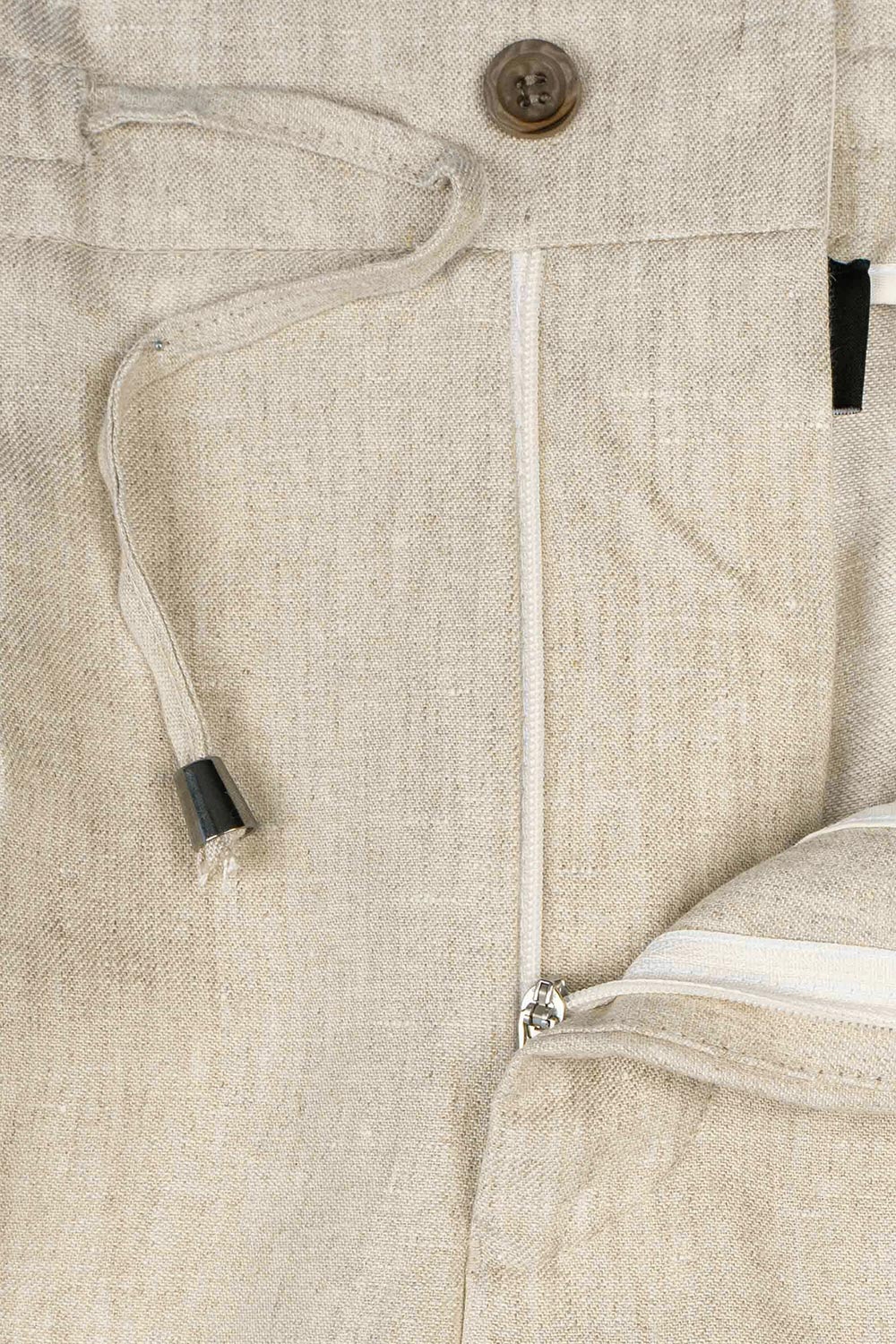 Slim body beige plain trousers 2