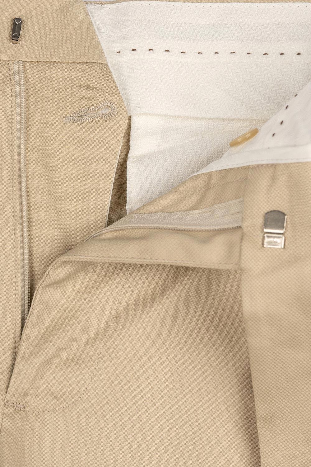 Pantaloni slim bej uni 2