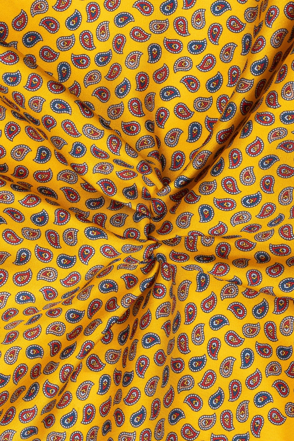 Yellow pocket square 1