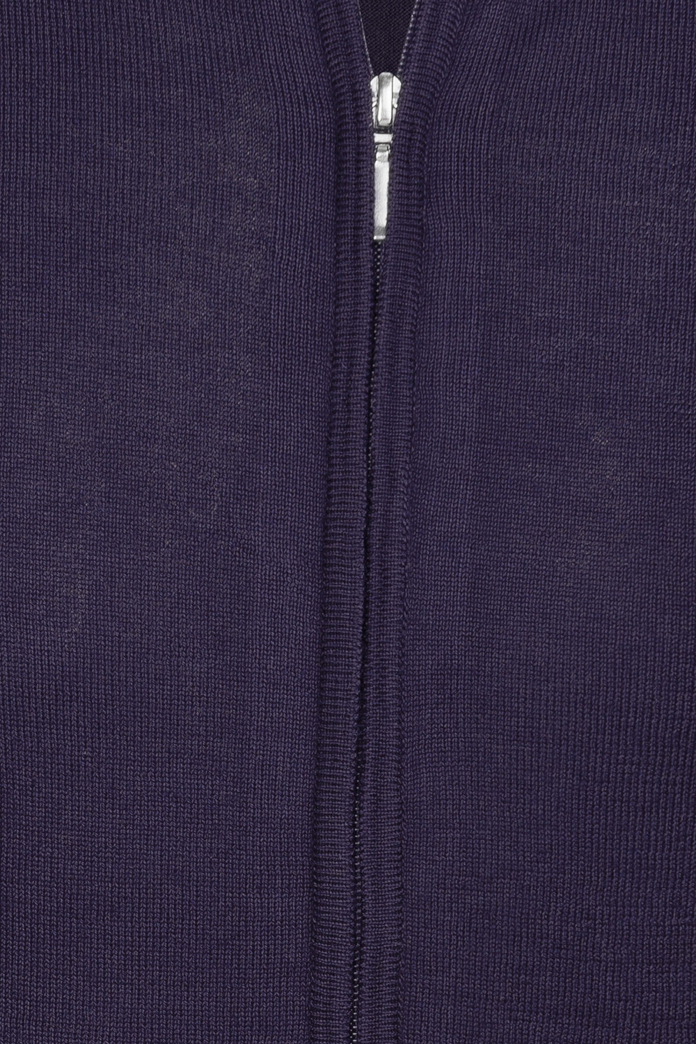 Pulover slim violet maleta 1