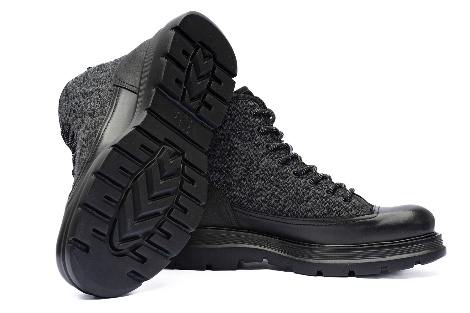 Ghete negre  piele naturala si textil talpa extra light 1