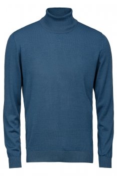 Slim body blue sweater