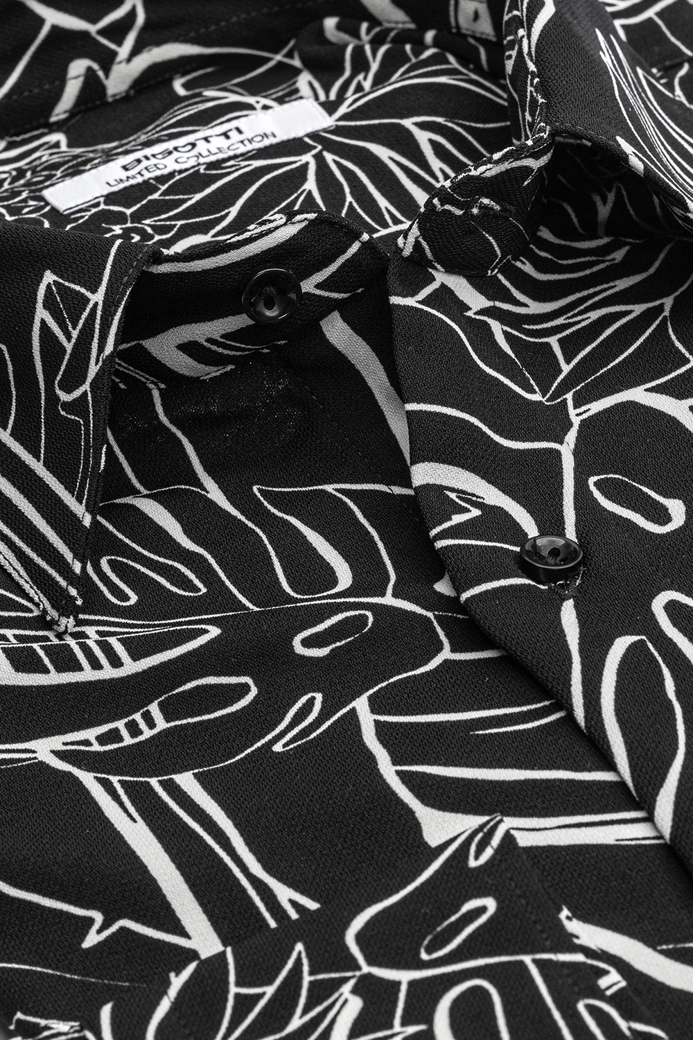 Camasa straight neagra print 1