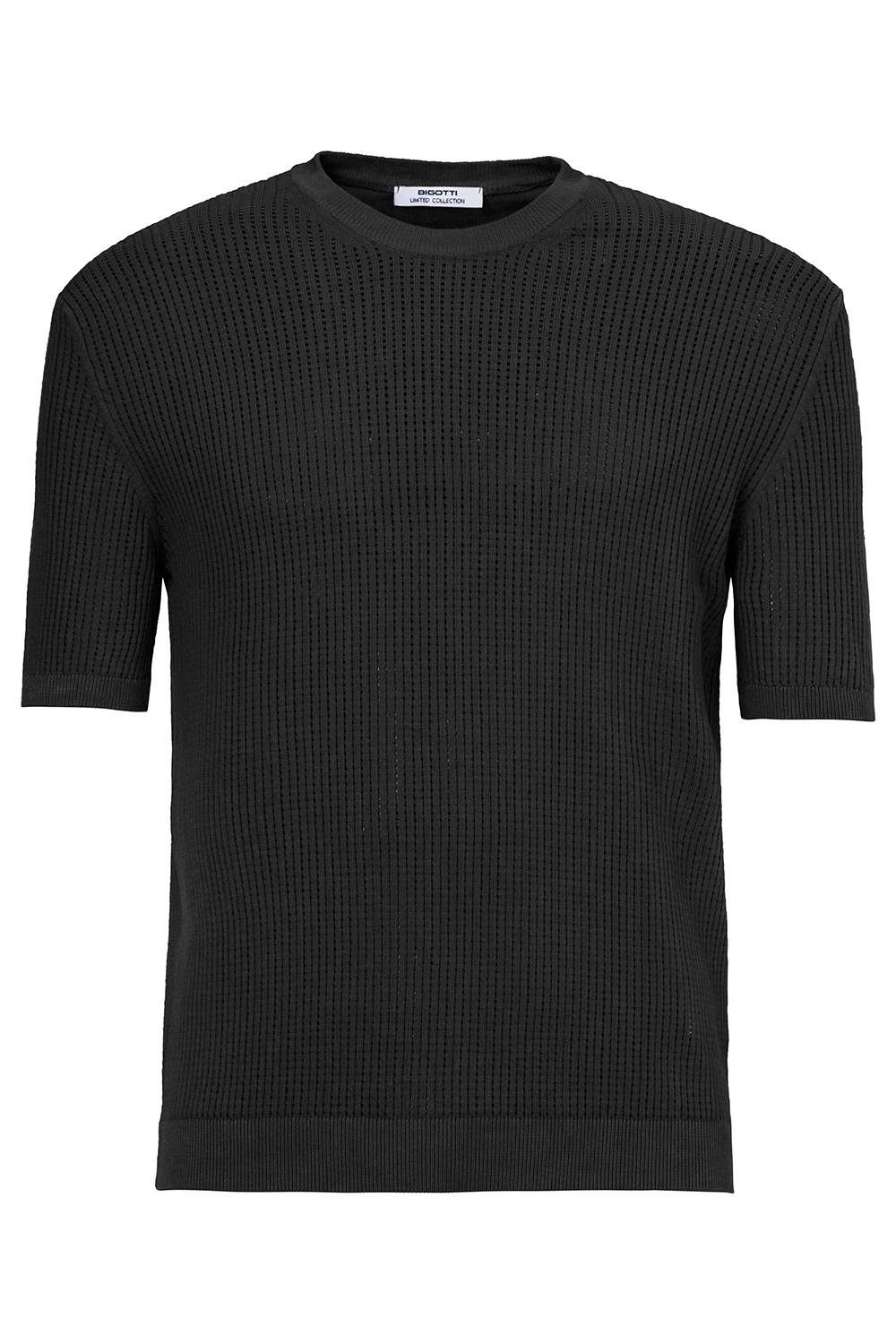 Black plain t-shirt 1