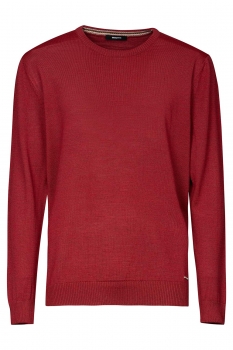 Regular red sweater