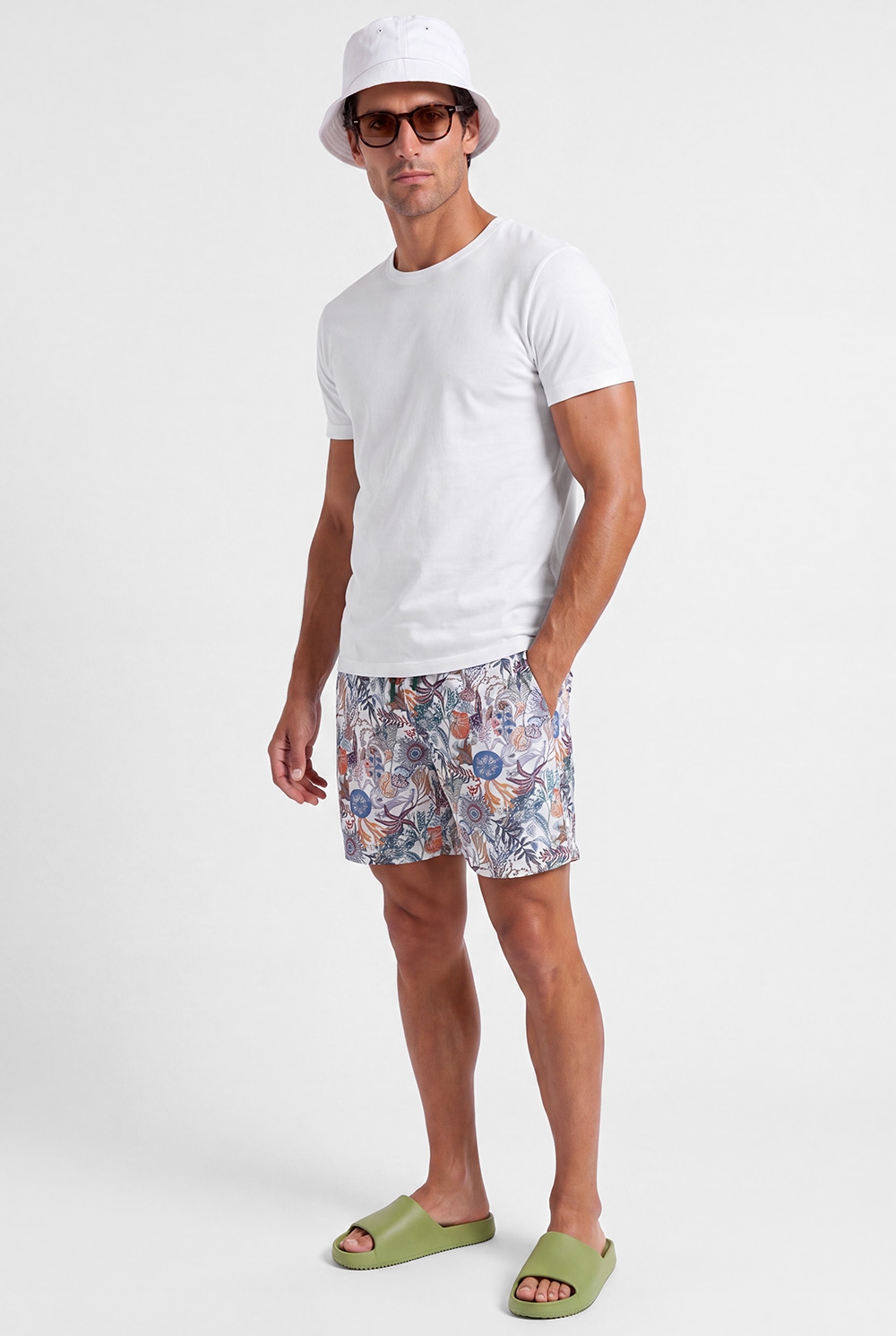 White short 0
