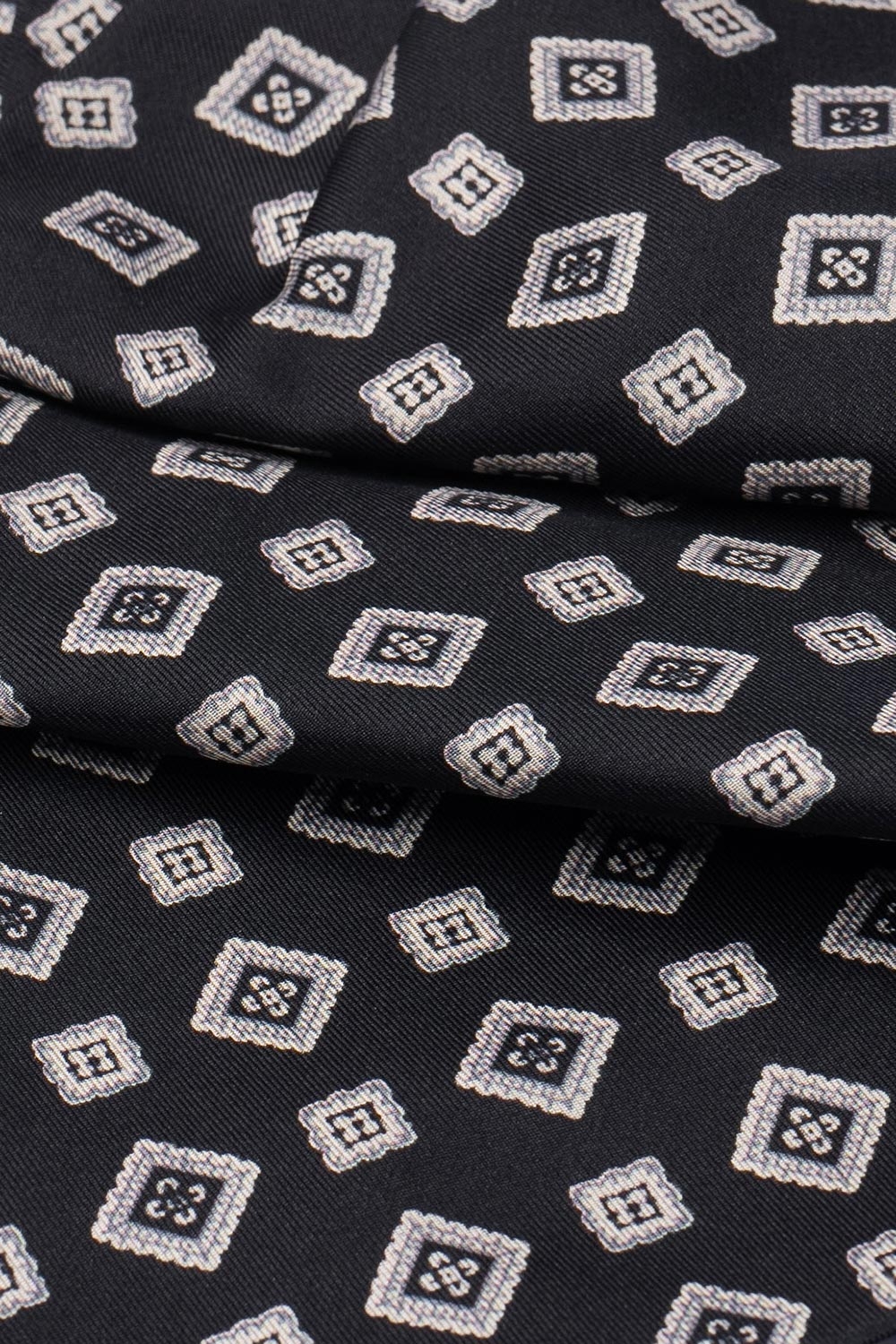 Ascot matase imprimata neagra print geometric 1