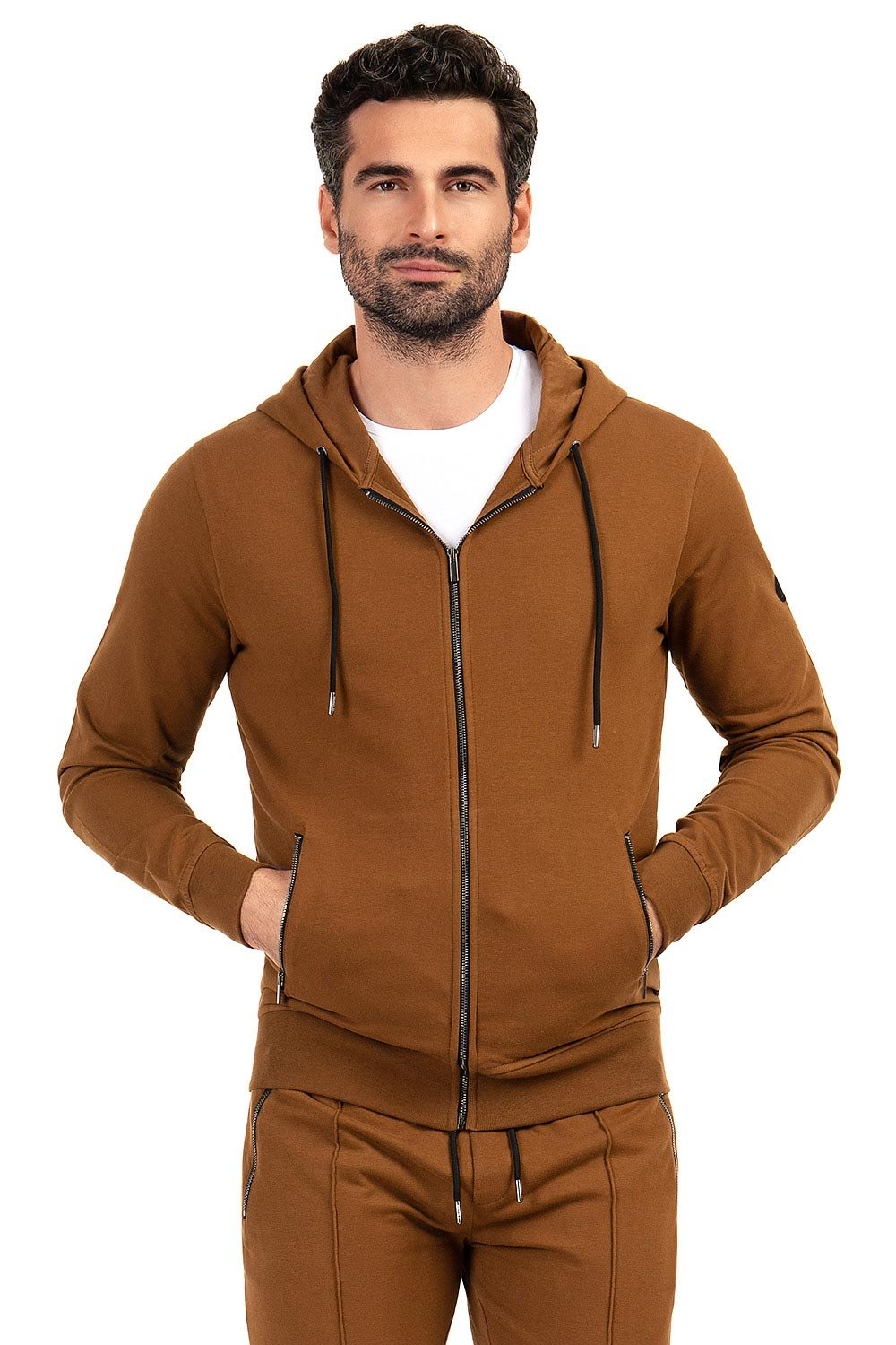 Slim body brown sweater 0