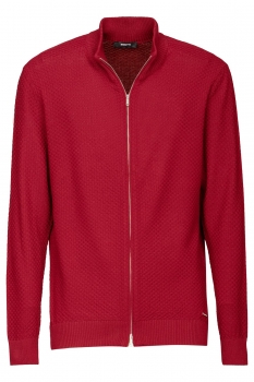 Regular red sweater