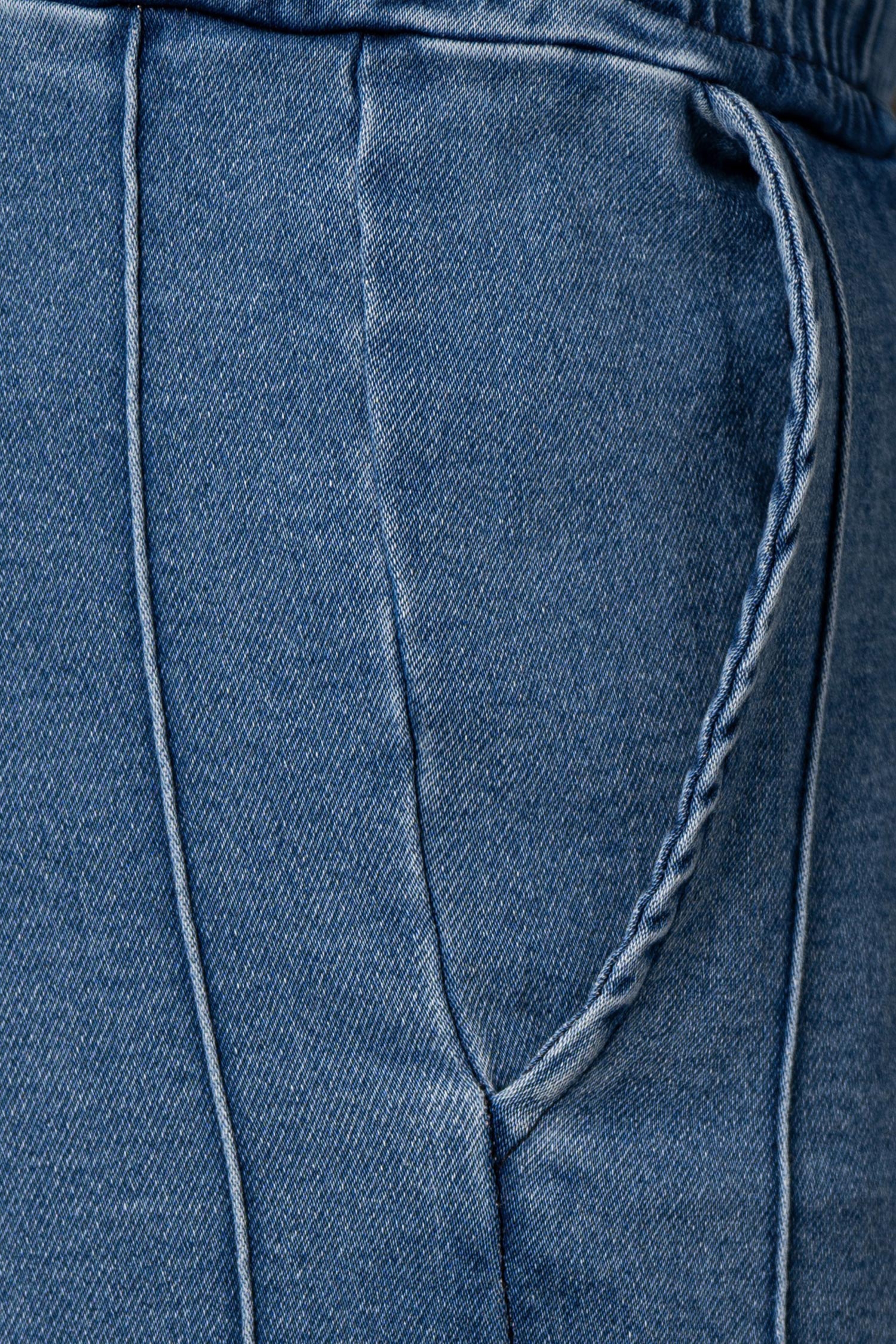 Pantaloni scurti slim bleu uni 3