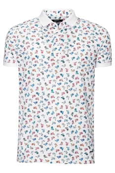 White t-shirt