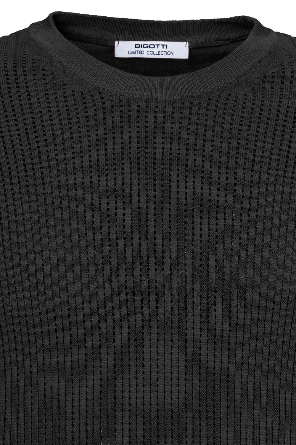 Black plain t-shirt 2