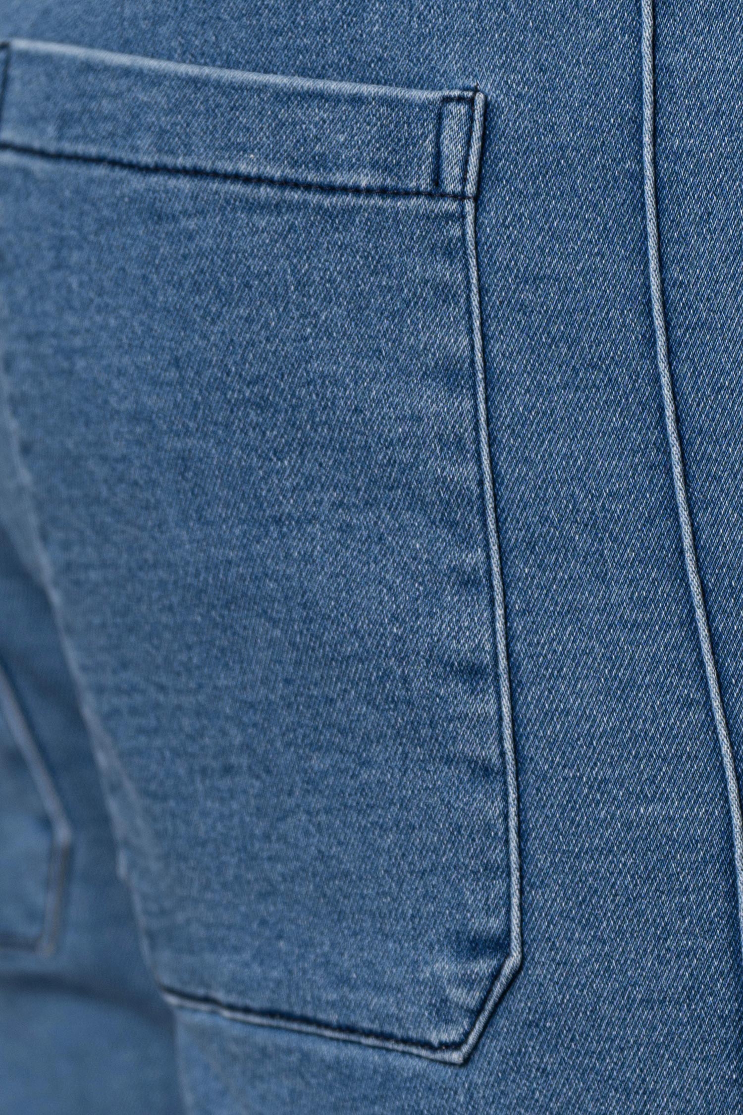 Pantaloni scurti slim bleu uni 2