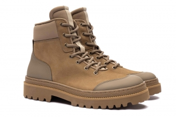 Beige shoes